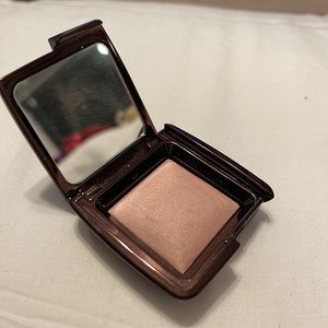 Hourglass cosmetics ambient lighting powder